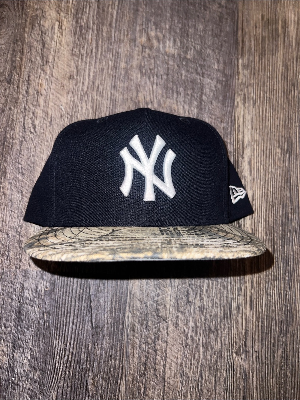 New Era Black Yankees Real Tree Brim
